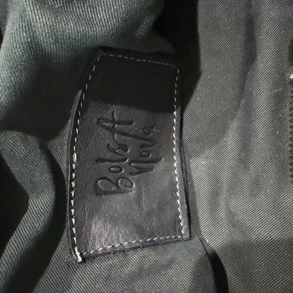 Bolsa Nova “Bella” black leather sling bag - Picture 4 of 4